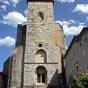 L'aspect massif de la cathédrale Saint-Bertrand est dû à son role de forteresse dominant le village. A noter les nombreux remplois gallo-romans, gothiques, Renaissance et Baroque.